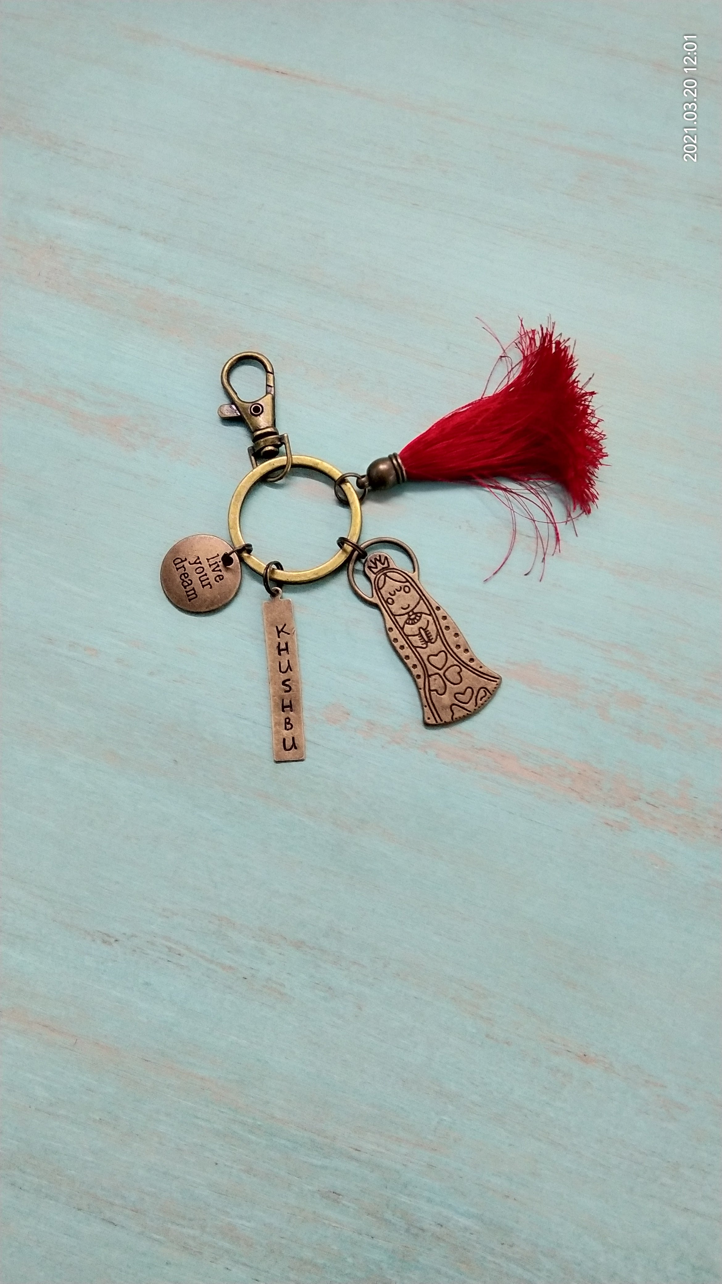Queen of the house Keychain with name